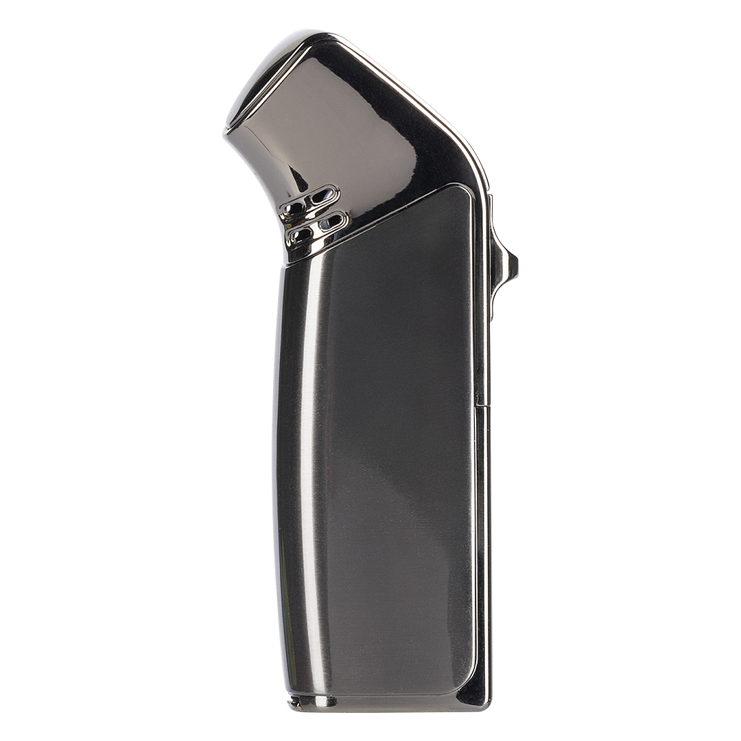 Metal lighter with triple jet flame